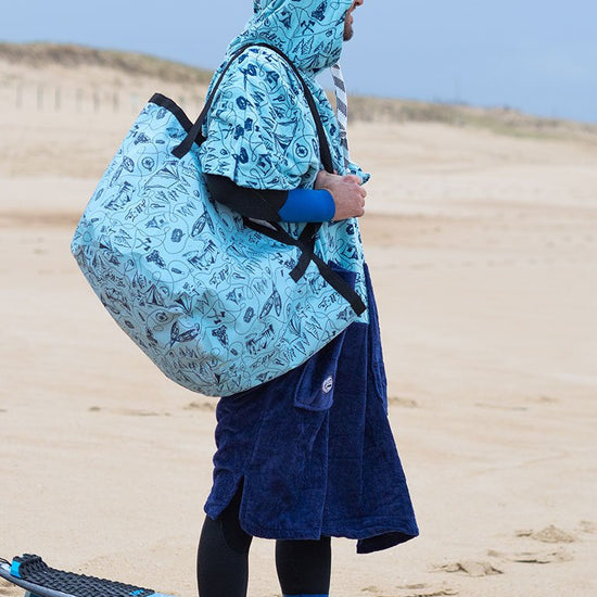 Kit de limpieza : Cubo + Cepillo Arena - Camp 50L