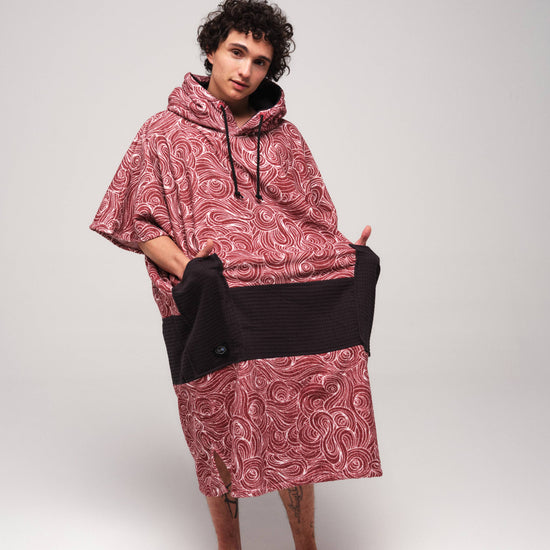 V Poncho - Rojo Japonés Talla Única