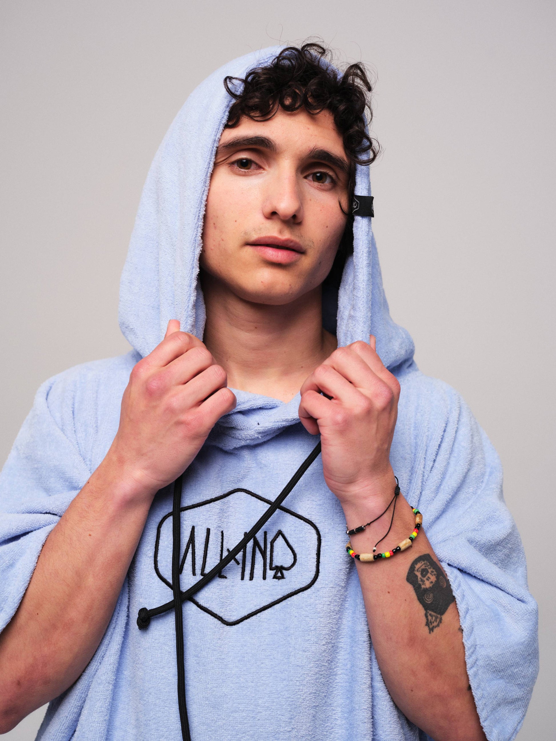 V Poncho Beach Crew - Azul Negro Una Talla