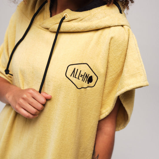 Poncho Clásico Flash - Paja Talla Única