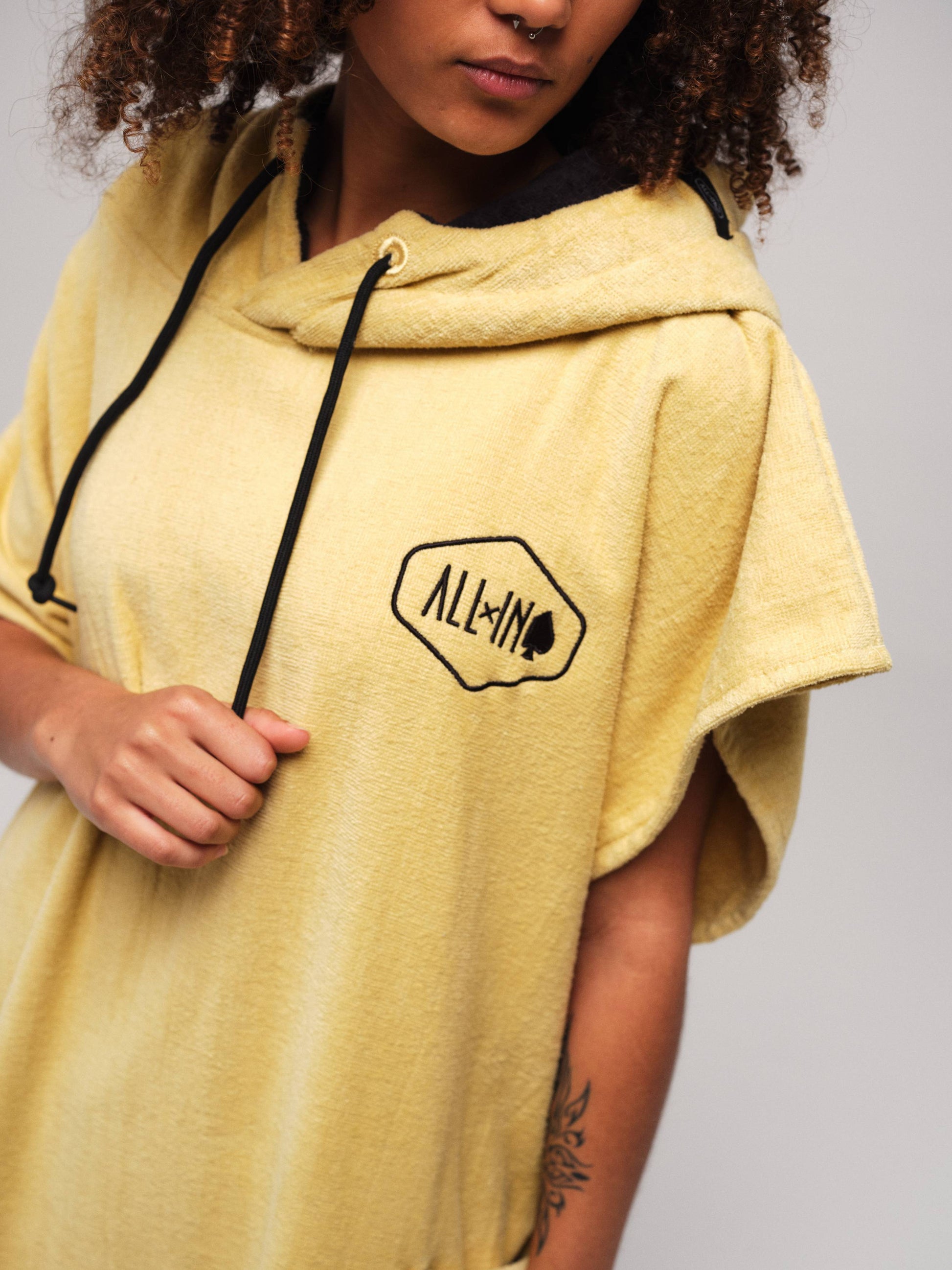 Poncho Clásico Flash - Paja Talla Única