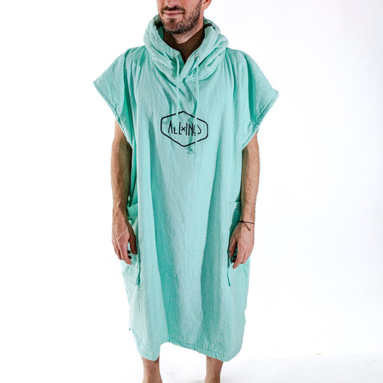 Poncho de surf ALL-IN Classic Mint, vue de face, éponge coton uni vert menthe, SS26