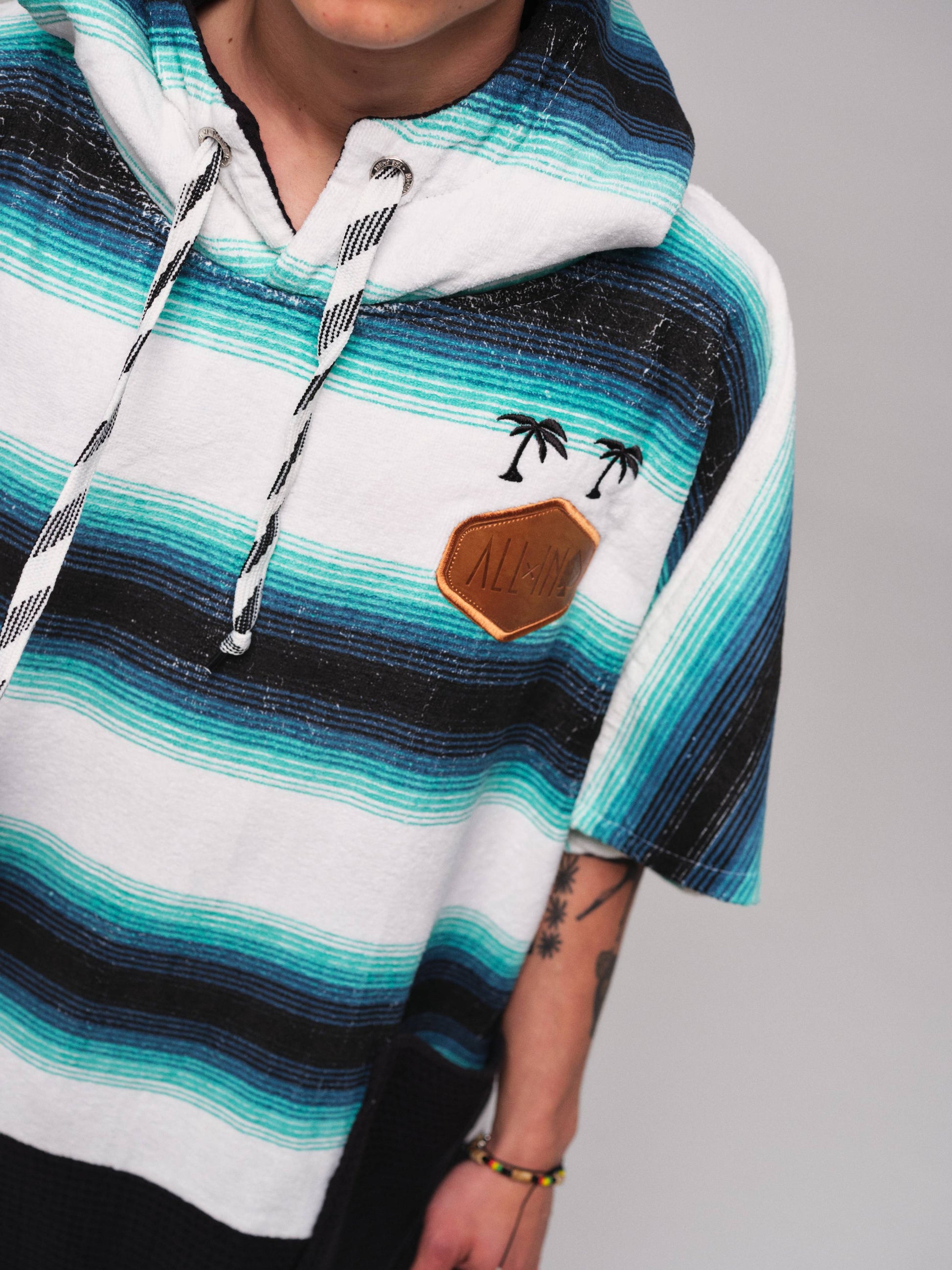 V Poncho Beach Crew - Rayas Talla Única