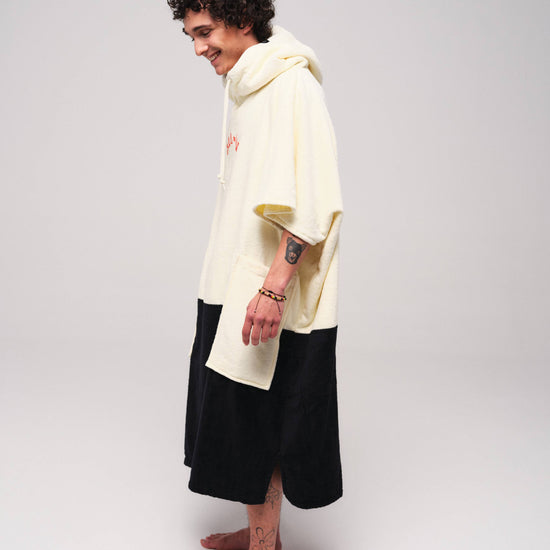 V Poncho - Bad Cat One Size