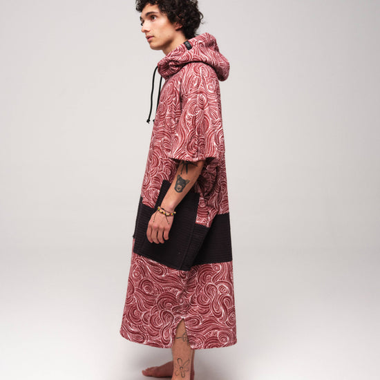 V Poncho - Japanese Red One Size