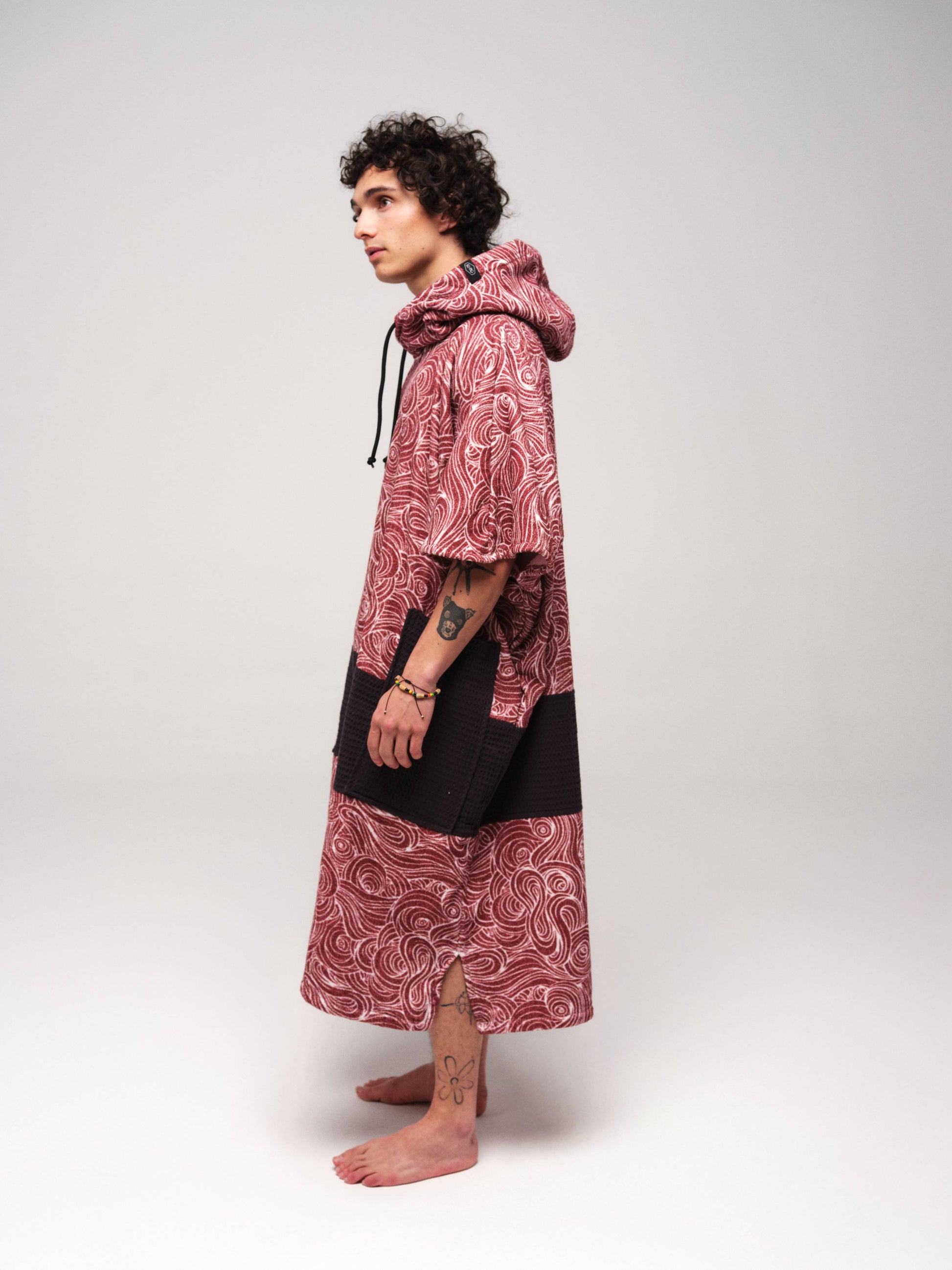 V Poncho - Japanese Red One Size