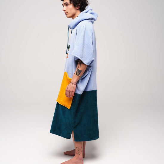V Poncho - Wild Women One Size