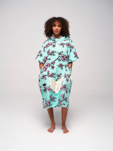 Poncho adulto con cuello en V - Cerezo