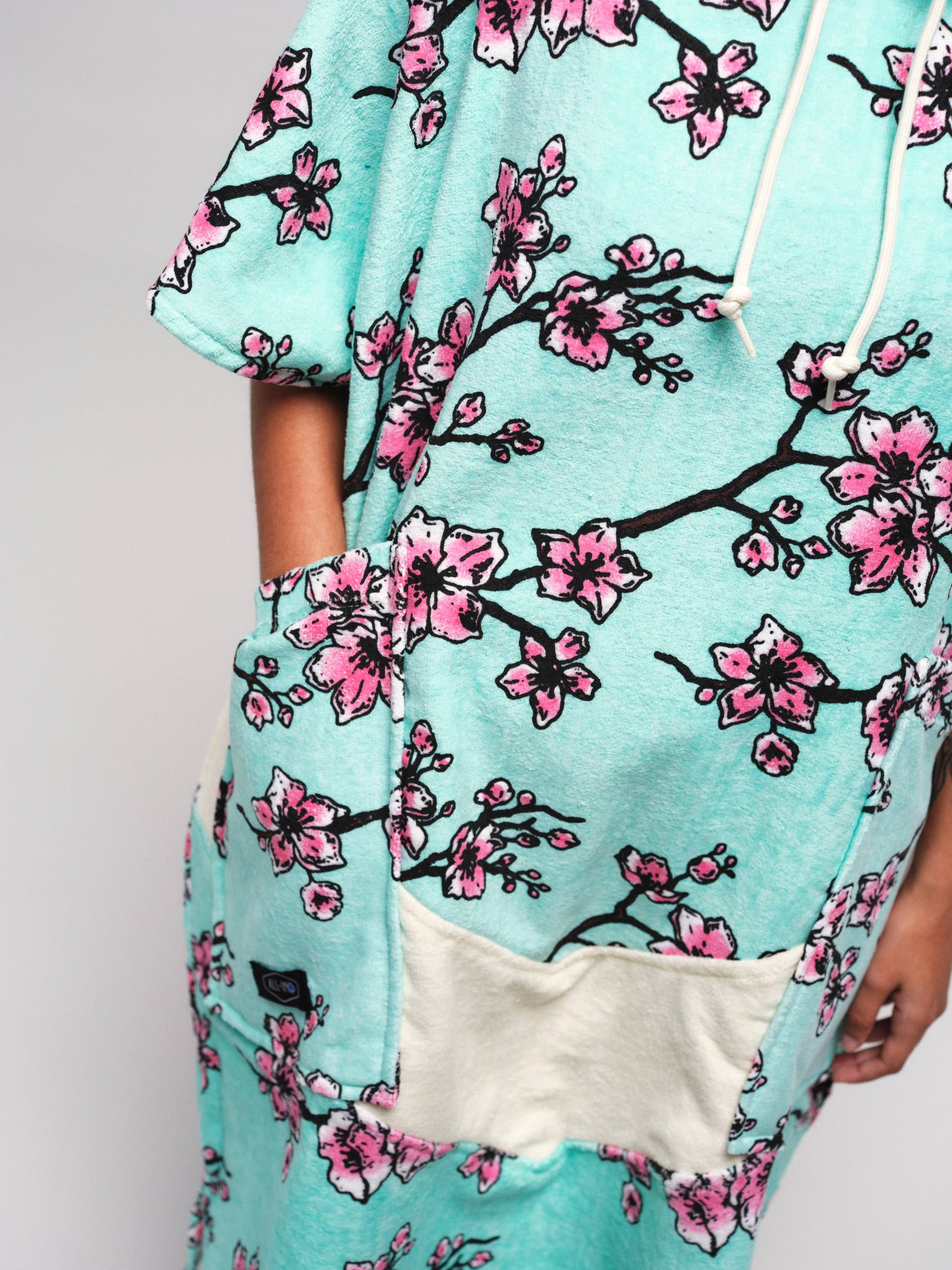 Poncho V - Cerezo Talla Única