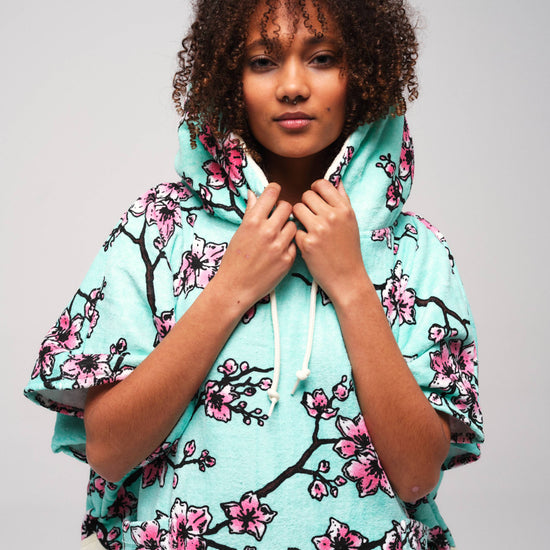 Poncho V - Cerezo Talla Única