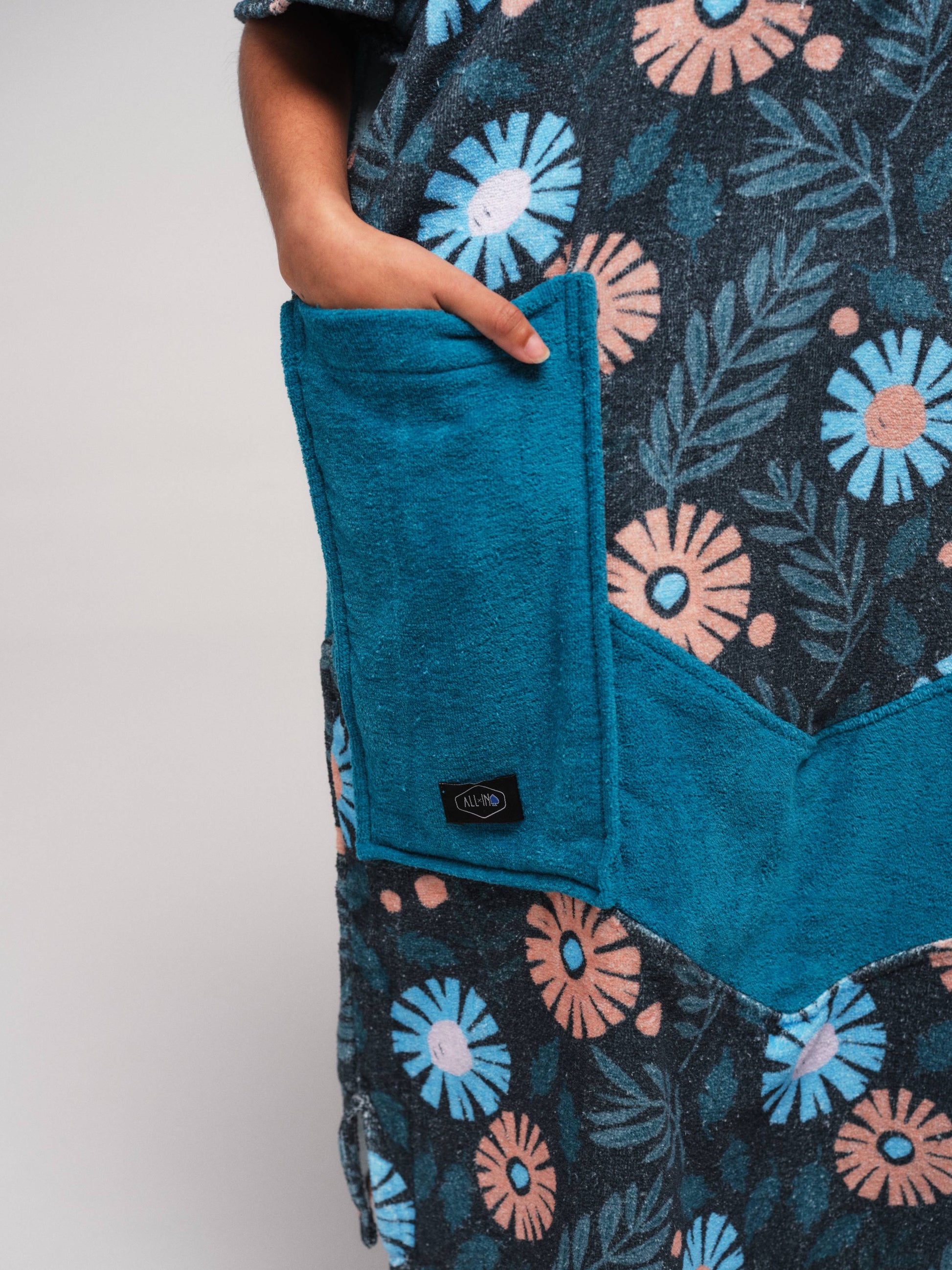 V Poncho - Floral Blue One Size