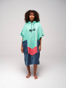 Poncho adulto con corte en V - Kai Mama