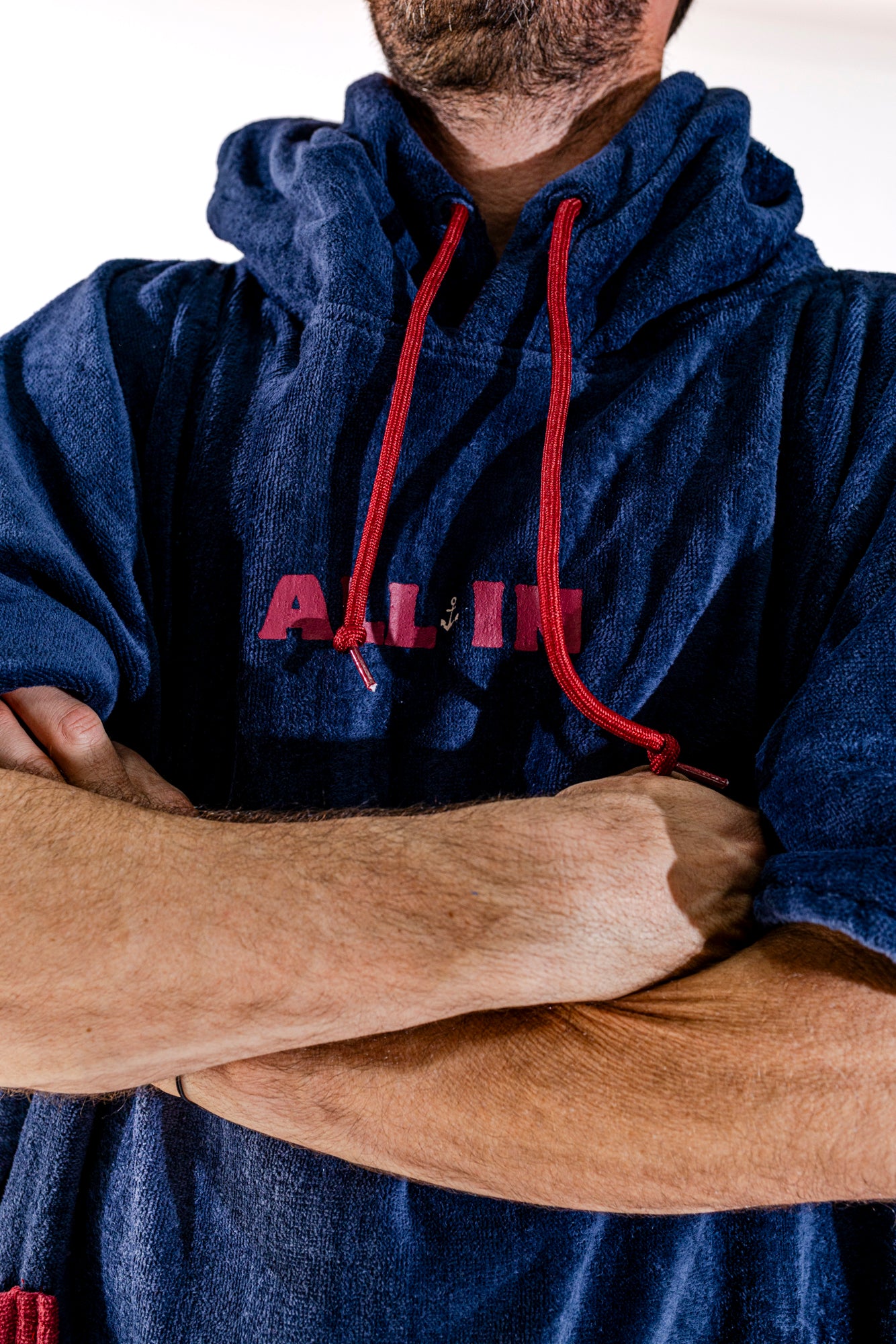 Poncho surf ALL-IN Yachting Club Hossegor – détail avant – éponge coton navy