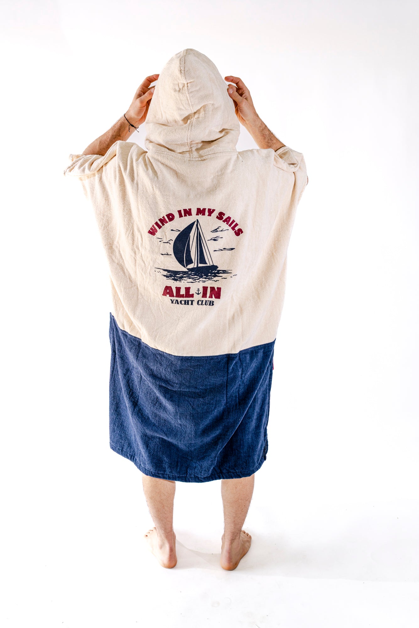Poncho surf ALL-IN Yacht Club – vue dos – coloris écru navy rouge