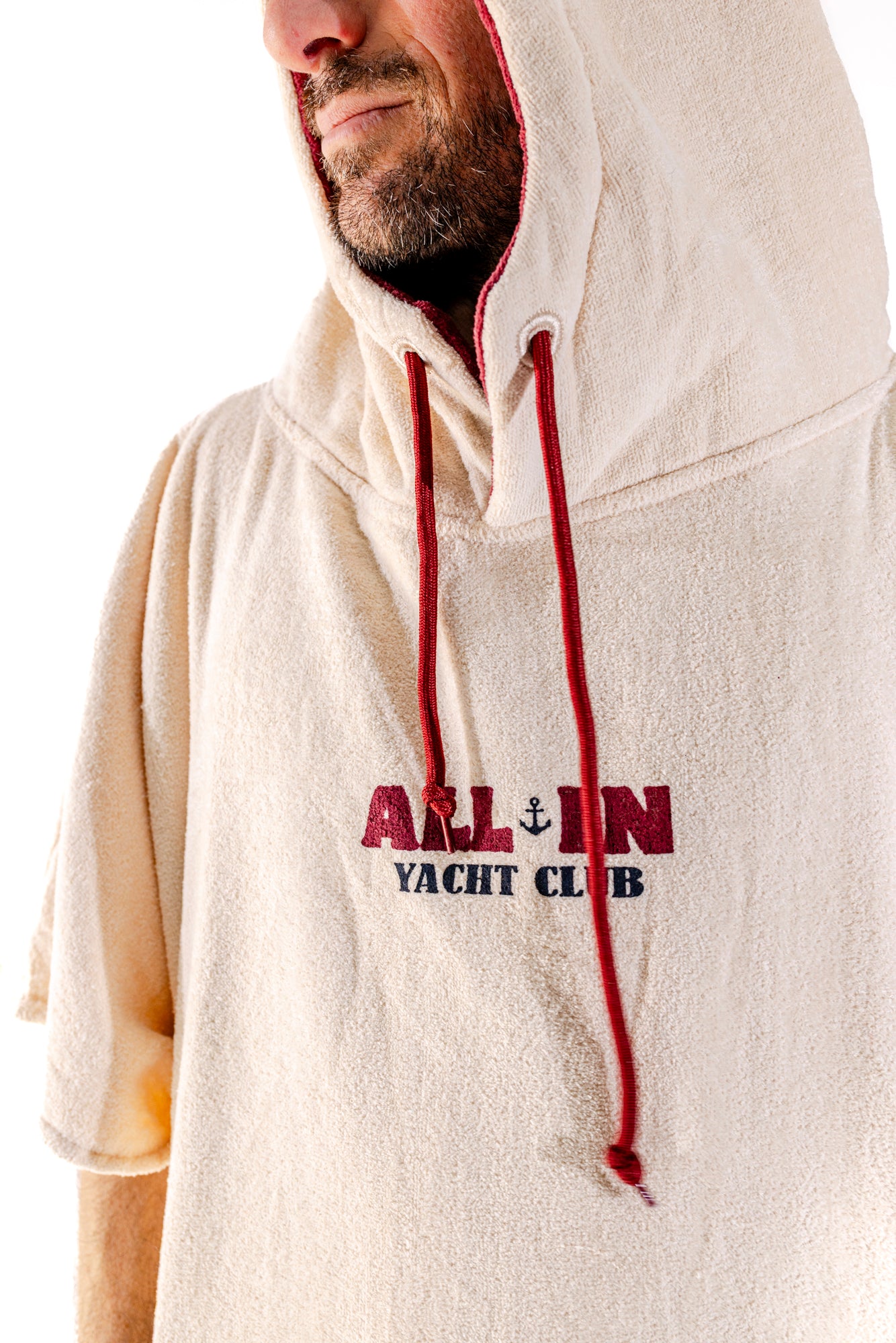 Poncho de surf ALL-IN capuche et cordons bordeaux – détail – collection Yachting