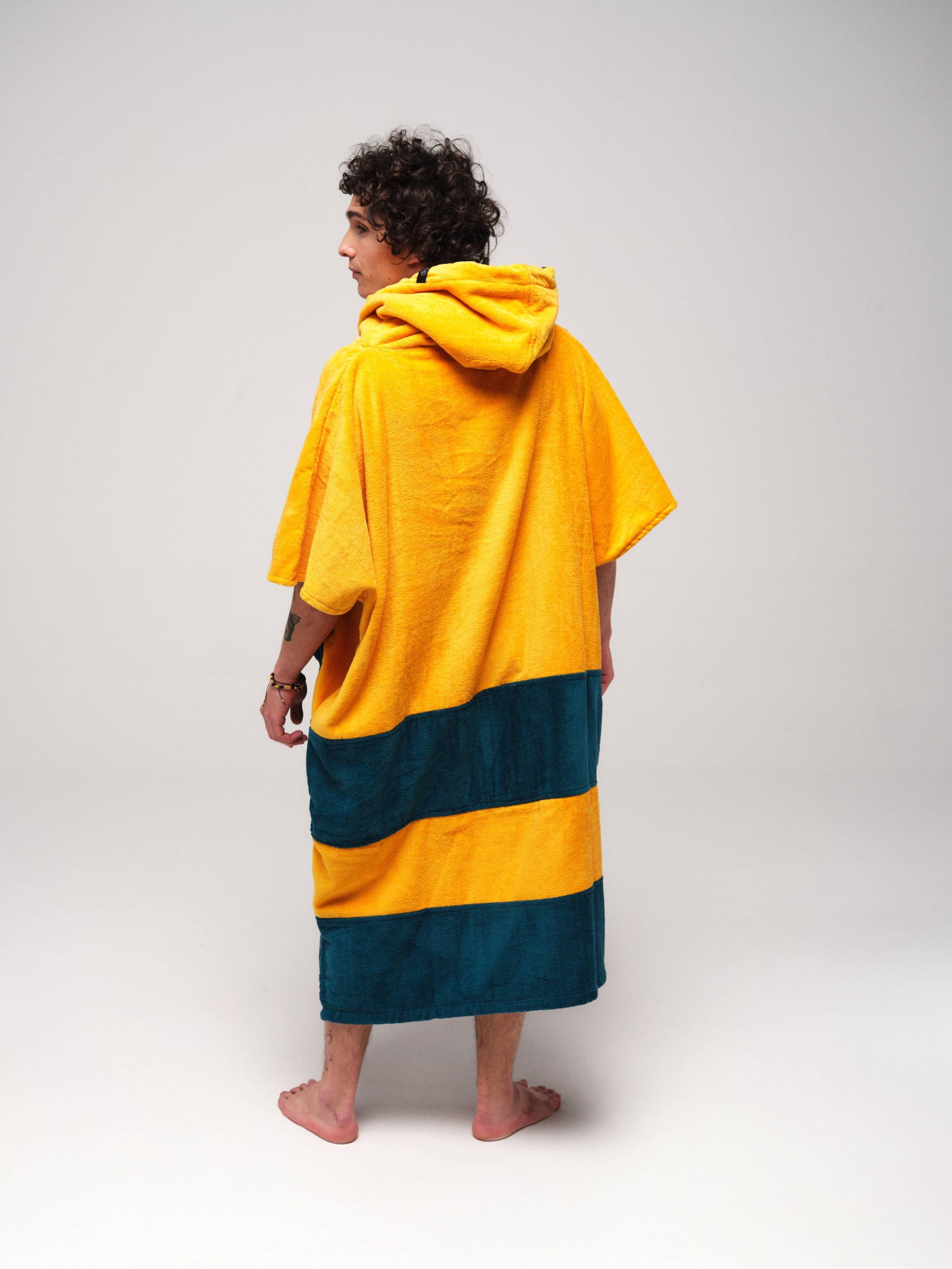 V Poncho Beach Crew - Oro Verde Una Talla
