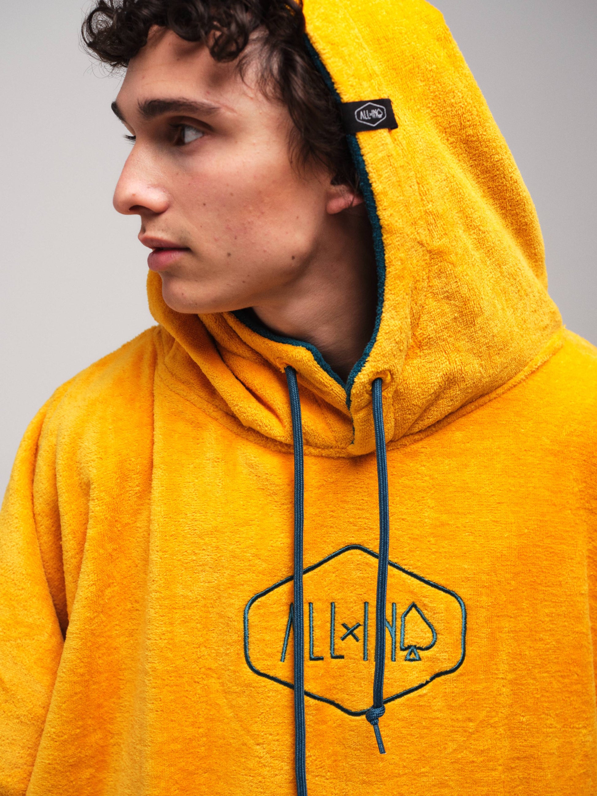 V Poncho Beach Crew - Oro Verde Una Talla