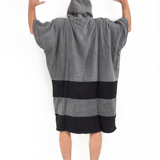 V Poncho Beach Crew - Charcoal / Black Waffle One Size