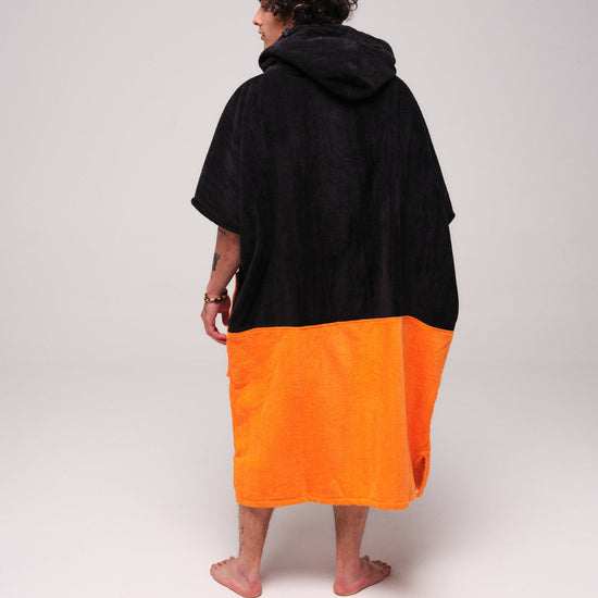 V Poncho Flash Line - Black Apricot One Size