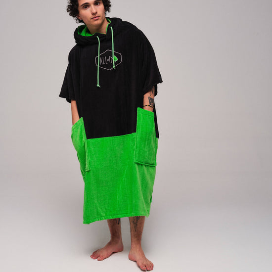 V Poncho Flash Line - Black Spring One Size