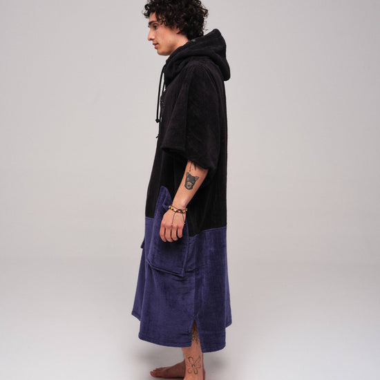 V Poncho Flash Line - Black Navy One Size