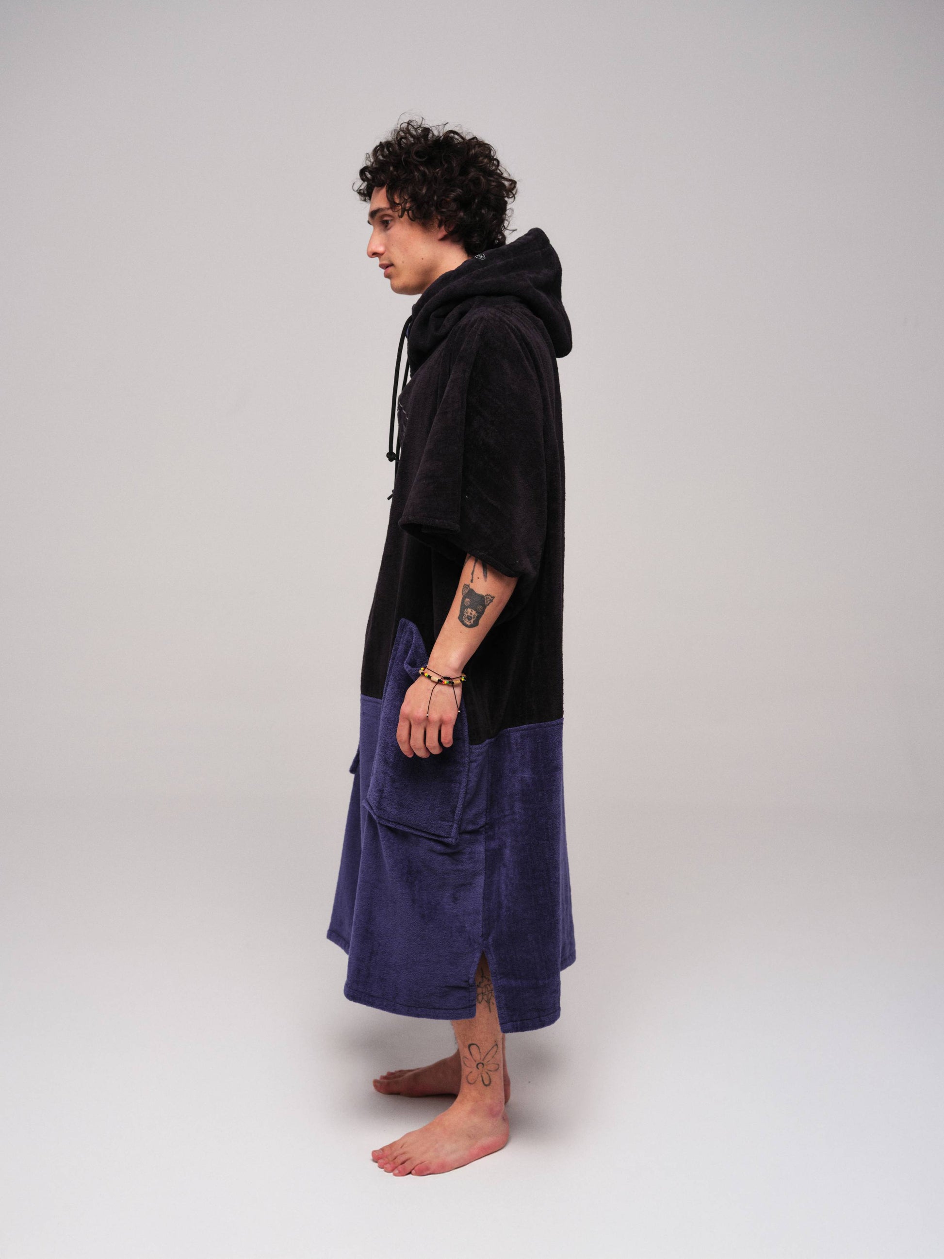 V Poncho Flash Line - Black Navy One Size
