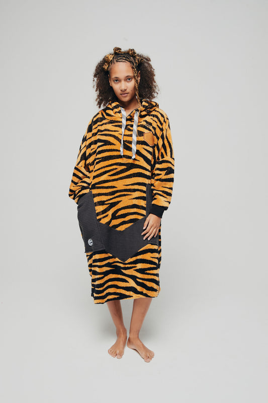 Long Sleeves Ponchos - ZEBRA BLACK WAFFLE