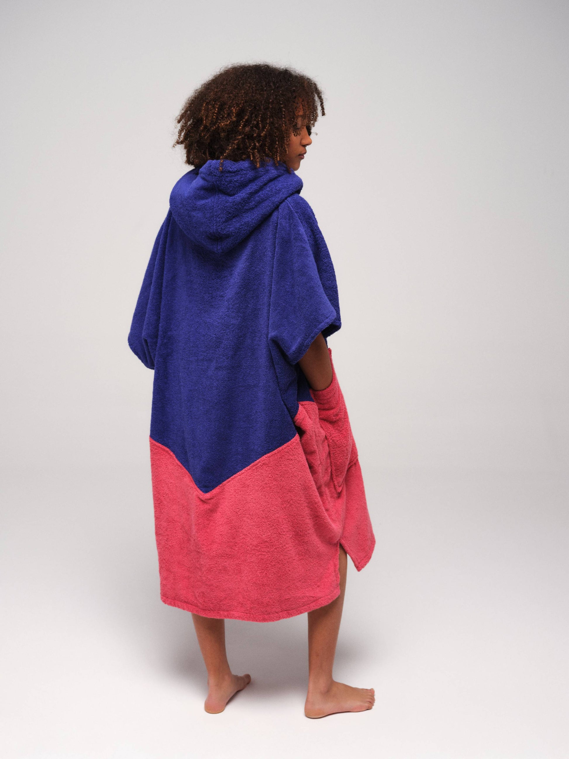 V Poncho Organic - Spectrum Rose One Size